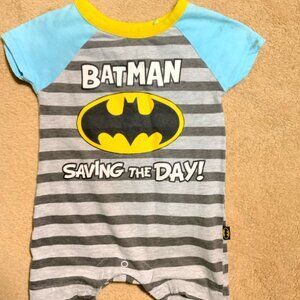 Batman Sz‎ 0/3 Month Saving The Day One Piece Body Suit Blue Gray Striped (I)